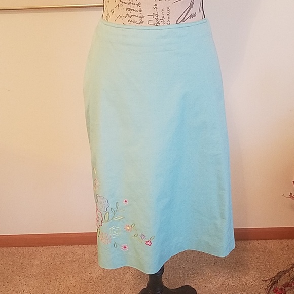 Casual Corner Dresses & Skirts - 🆑️Beautiful vintage skirt